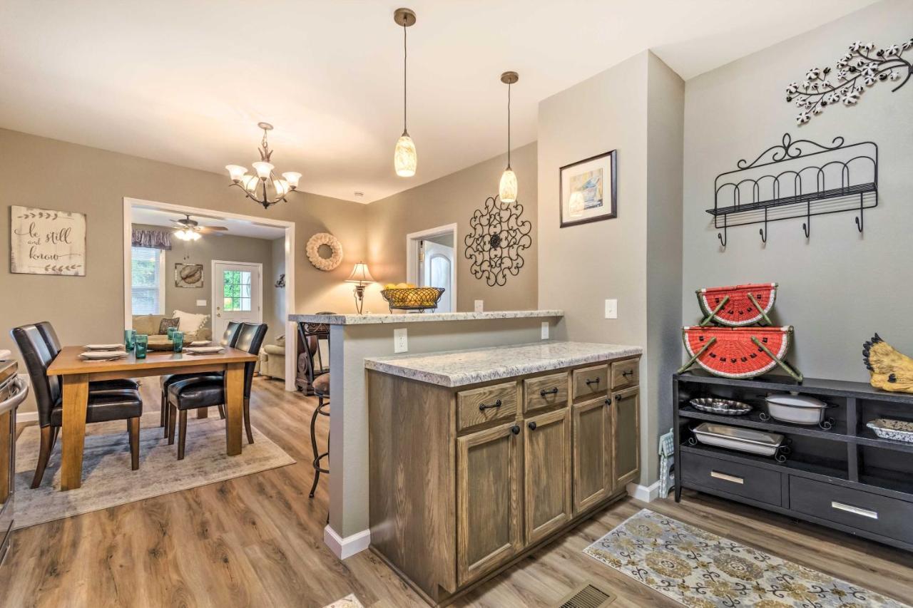 Remodeled Downtown Hot Springs Home With Porch Exteriér fotografie